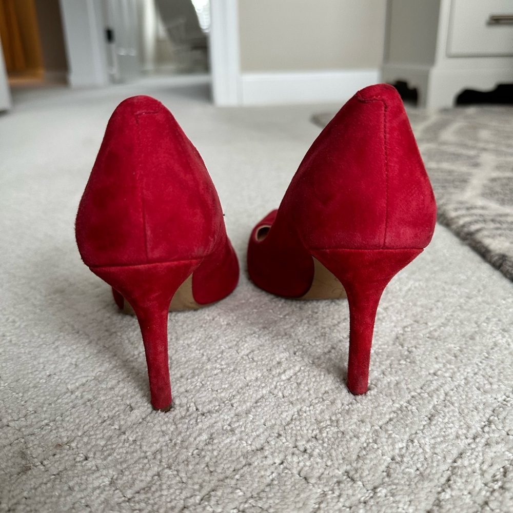 Red Pumps - Jessica Simpson - Picture 3 of 3